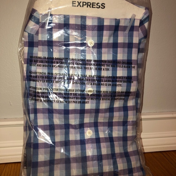 Express NWT sealed men’s shirt Medium - Picture 3 of 4